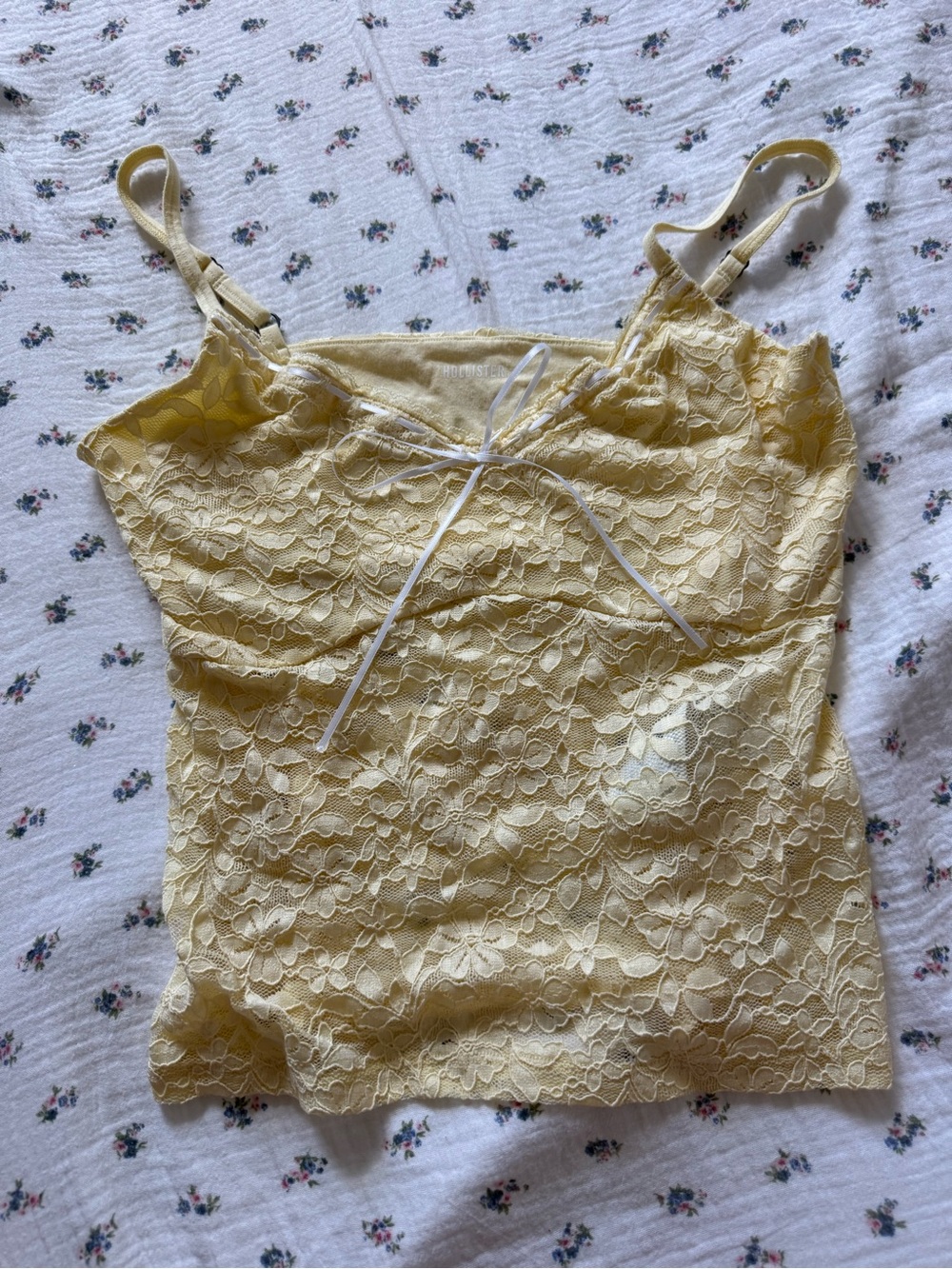 Hollister Floral Lace Cami w/ Front Bow